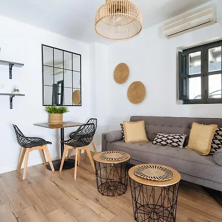New Apartment In Traditional Building Of The XVI Century Séville Extérieur photo